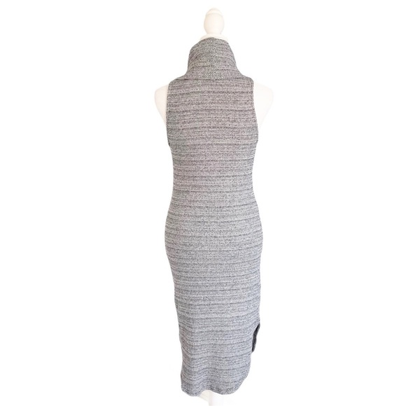 Lush Sleeveless Mock Neck Knit Midi Dress Medium - Picture 2 of 6